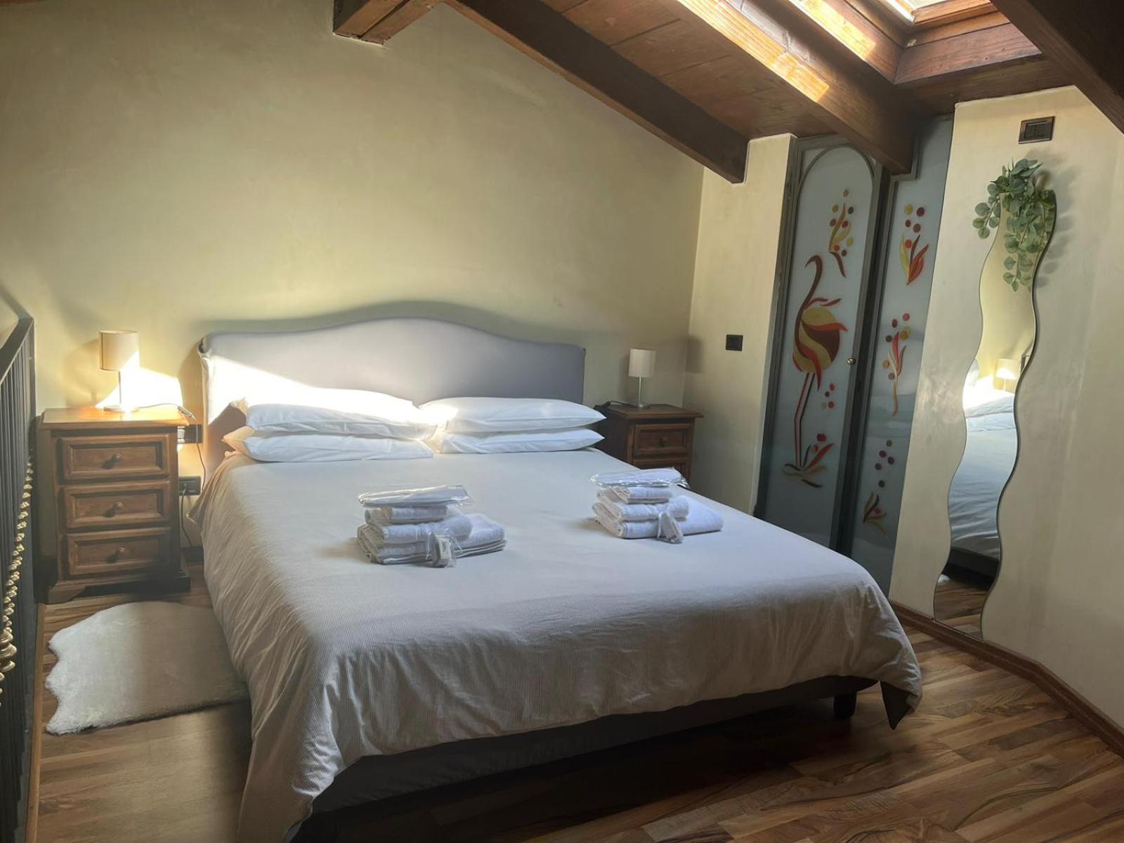 Bilocale Dafne Abbadesse Guest House Милано Екстериор снимка